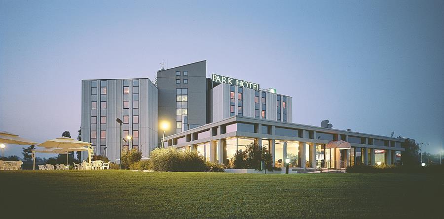 park hotel esterno park hotelpiacenza foto esterno