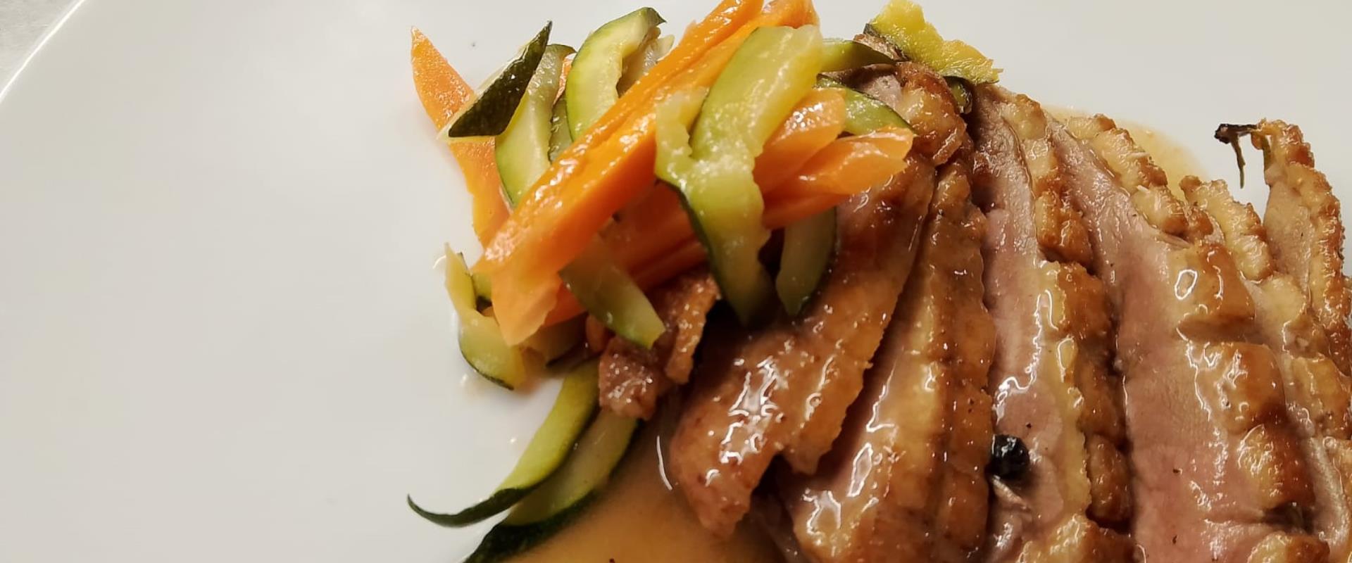 Il nostro ristorante è aperto dal lunedì al venerdì, dalle 12.30 alle 14.30: prova il nostro menu settimanale!