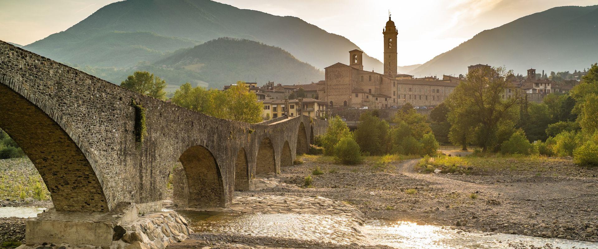 Discover the lush nature and fauna of the area along the Trebbia River: book Best Western Park Hotel and move easily to discover these areas!