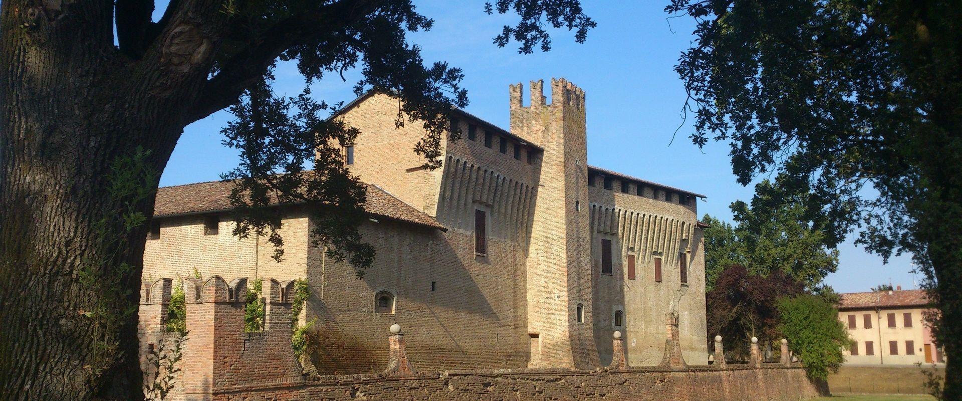 Discover Piacenza, its hills and the many castles and well-preserved fortresses: choose Best Western Park Hotel as your starting point!
