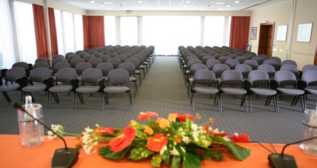 Discover how to organize your conferences in Piacenza at the Best Western Park Hotel